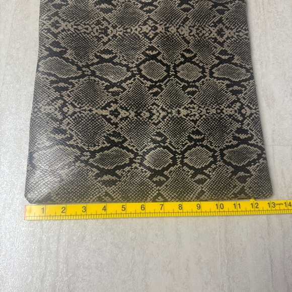 Chico's faux leather Snake Print Tote Bag shoulder bag - Picture 10 of 10
